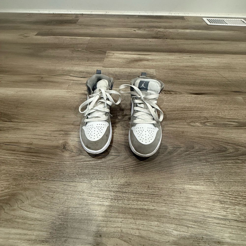 Little Kids' Air Jordan 1 Mid size 1.5